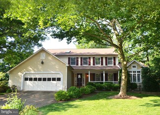 12008 Lake Newport Rd, Reston, VA 20194