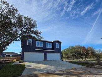 9193 Dietz Elkhorn Rd, Boerne, TX 78015