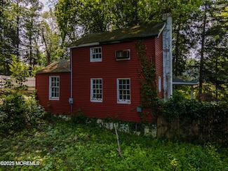 965 W Front St, Red Bank, NJ 07701