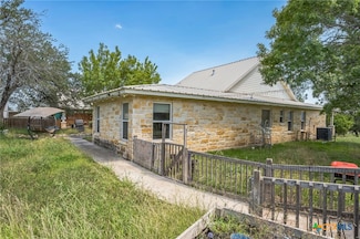 2535 County Road 3220, Kempner, TX 76539