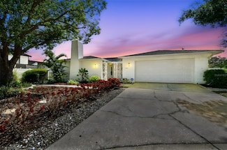 7405 Clearview Dr, Tampa, FL 33634