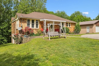 8901 Griffith Rd, Nashville, TN 37221