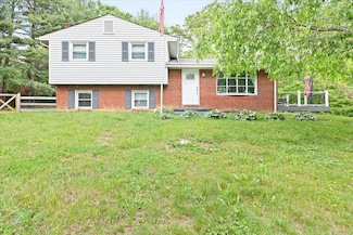 8160 Cloverdale Rd, Troutville, VA 24175