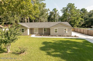 707 Water Oak Ln, Fleming Island, FL 32003