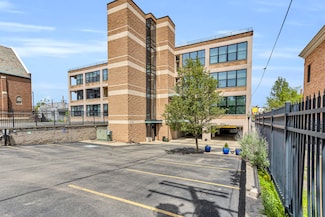 109 W Washington Ave Unit 16, Jackson, MI 49201
