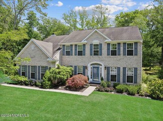 6 Littlefield Dr, Farmingdale, NJ 07727