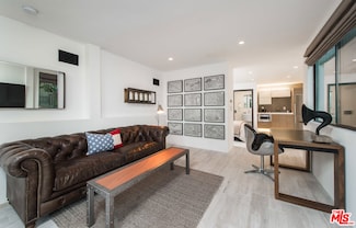 8555 W Sunset Blvd, West Hollywood, CA 90069