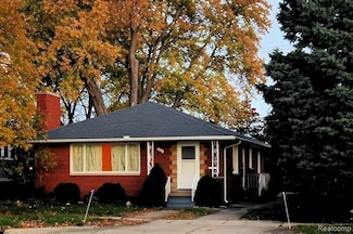 734 N Monroe St, Monroe, MI 48162