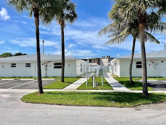 5721 NW 28th St, Lauderhill, FL 33313