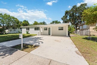 181 NE 121st St, North Miami, FL 33161