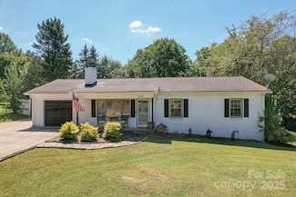 5645 Sandhurst Rd, Hickory, NC 28602