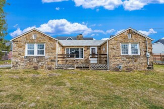 344 Sunset Beach Rd, Morgantown, WV 26508