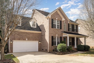 5672 Wrenfield Ct, Charlotte, NC 28277