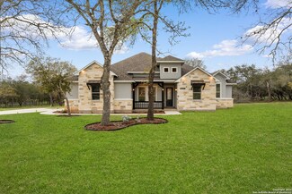 116 Shelby Dr, Adkins, TX 78101