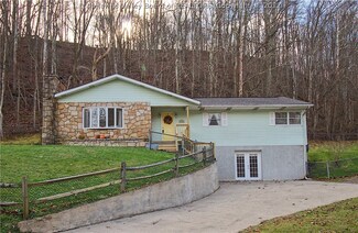 1781 Woodward Dr, Charleston, WV 25312
