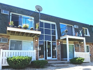 9954 S 84th Terrace Unit 111, Palos Hills, IL 60465