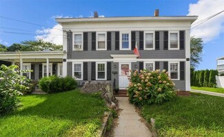 1615 Cranston St, Cranston, RI 02920