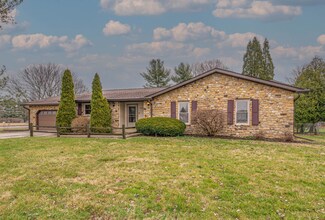 2924 N Aloha Dr, Bloomington, IN 47404