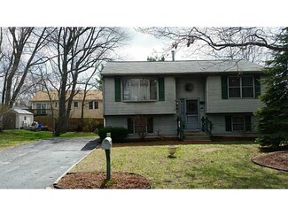 110 Pomham St, Cranston, RI 02910