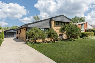 1033 N Knight Ave, Park Ridge, IL 60068