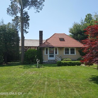 145 Byram Shore Rd Unit Cottage, Greenwich, CT 06830