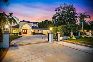 10655 Camarillo St, Toluca Lake, CA 91602