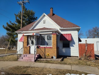 1224 Spruce St, Terre Haute, IN 47807