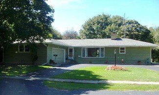 206 S Locust St, Malden, IL 61337