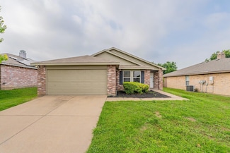 529 Magdalen Ave, Crowley, TX 76036