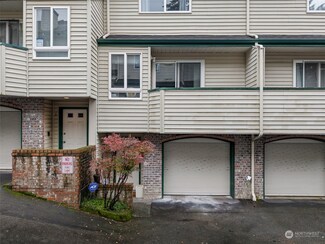 19523 Aurora Ave N Unit 4, Shoreline, WA 98133