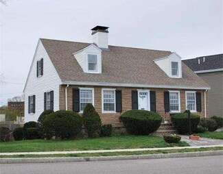 9 Chickatabot Rd, Quincy, MA 02169