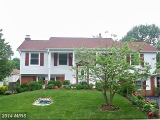 12840 Point Pleasant Dr, Fairfax, VA 22033