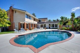 1006 Somerset Ln, Newport Beach, CA 92660