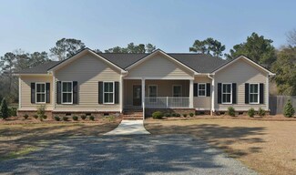 157 Dogwood Ln, Leesburg, GA 31763