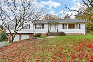 15 Mansion Place, Greenwich, CT 06831