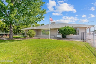 419 S 58th Ave, Yakima, WA 98908