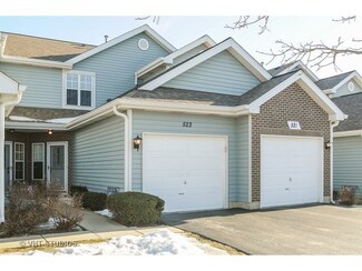 523 Woodhaven Dr, Mundelein, IL 60060