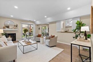 20111 W Ridge Ct Unit 18, Castro Valley, CA 94546