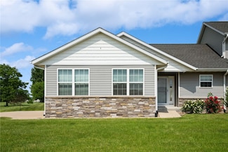 3092 Sherwood Dr, Marion, IA 52302