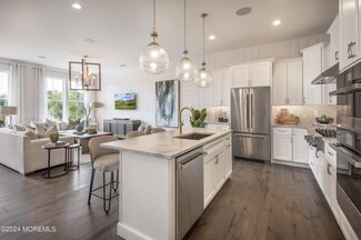 140 Wisteria Ct, Freehold, NJ 07728