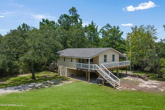6030 3rd St, Bay Saint Louis, MS 39520