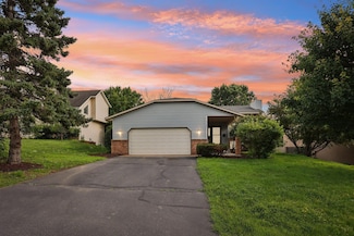 1318 Windcrest Ave, Saint Paul, MN 55123