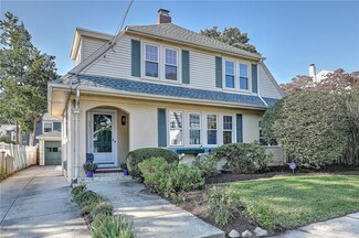 295 Rochambeau Ave, Providence, RI 02906