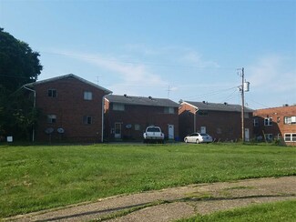 216 28th St Unit Collis Ave, Huntington, WV 25702