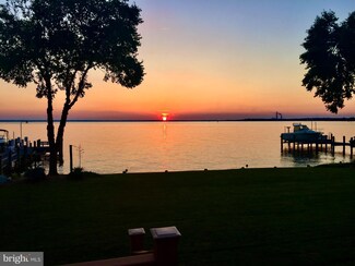 11610 Bachelors Hope Ct, Swan Point, MD 20645