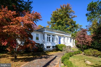 16 Cheverly Cir, Cheverly, MD 20785