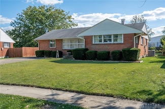 3736 Valleywood Dr, Dayton, OH 45429