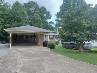 691 Crestline Dr, Piggott, AR 72454