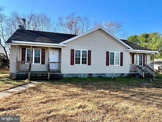 1772 & 1776 Totuskey Church Rd, Warsaw, VA 22572
