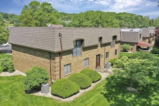 625 Country Club Dr Unit E4, Newark, OH 43055